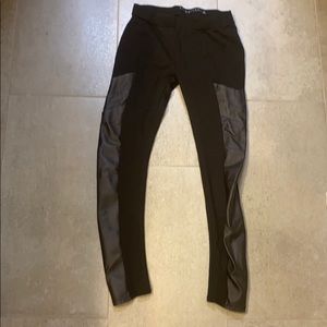 Tinseltown leggings size XS